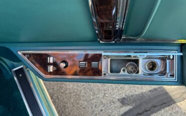 Lincoln-continental-mark-v-1979-blue-7