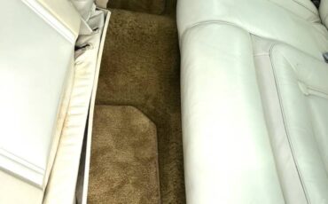 Lincoln-continental-mark-v-1979-white-20