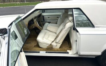 Lincoln-continental-mark-v-1979-white-7
