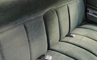 Lincoln-continental-town-car-1974-green-17