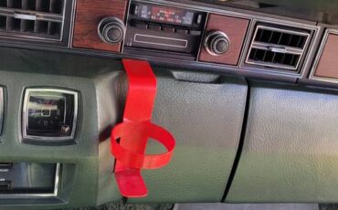Lincoln-continental-town-car-1974-green-5