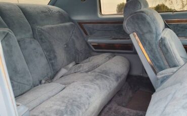Lincoln-continental-town-coupe-1979-blue-15