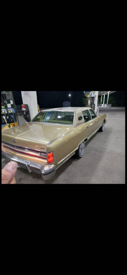 Lincoln-continental-towncar-cartier-edition-1979-19
