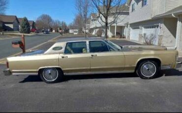 Lincoln-continental-towncar-cartier-edition-1979-2
