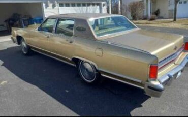 Lincoln-continental-towncar-cartier-edition-1979-4