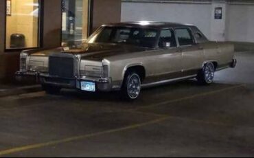 Lincoln-continental-towncar-cartier-edition-1979-5