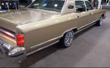 Lincoln-continental-towncar-cartier-edition-1979-6