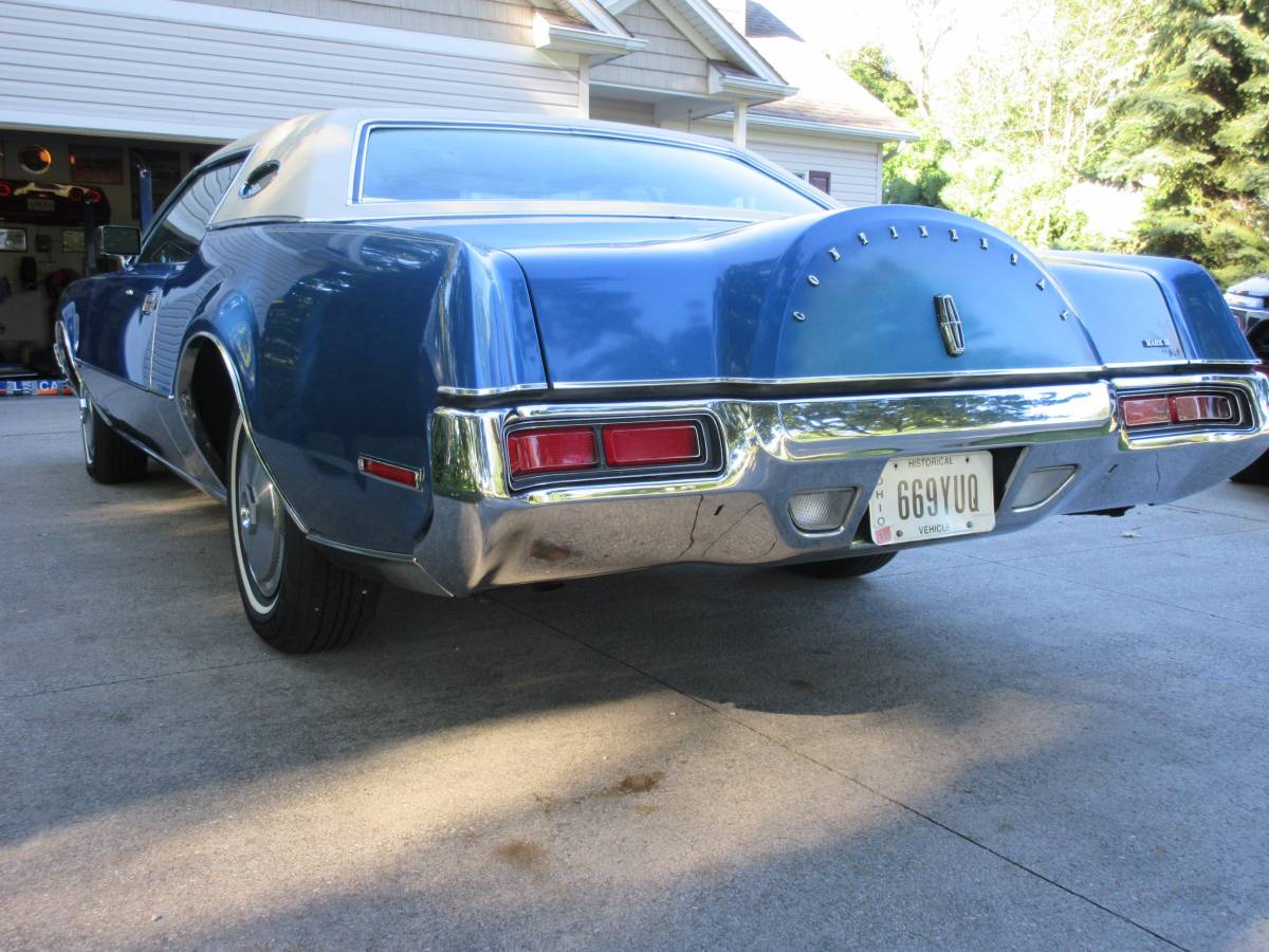 Lincoln-mark-iv-1972-blue-1