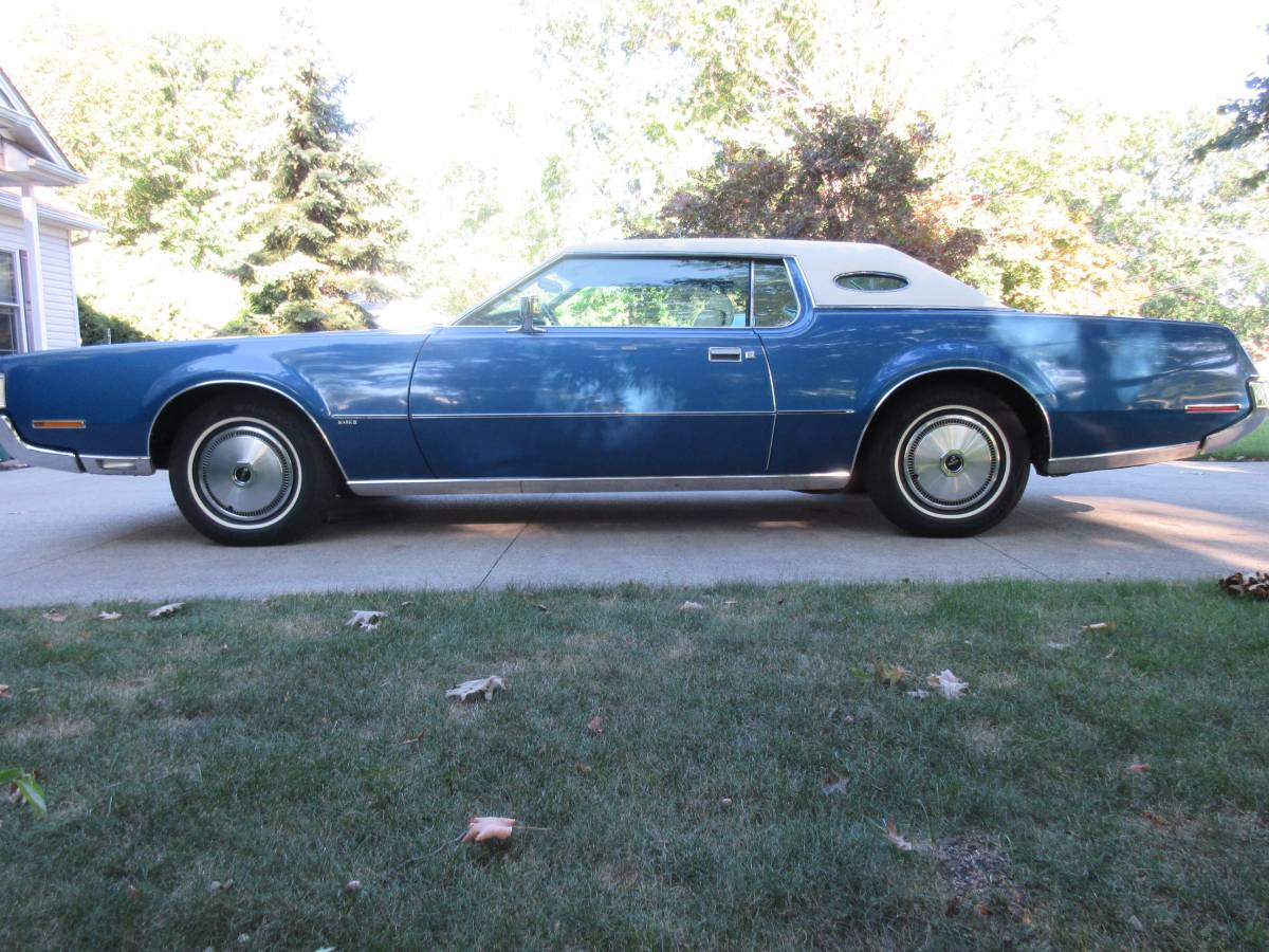 Lincoln-mark-iv-1972-blue-3