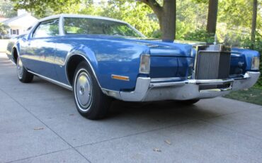 Lincoln-mark-iv-1972-blue