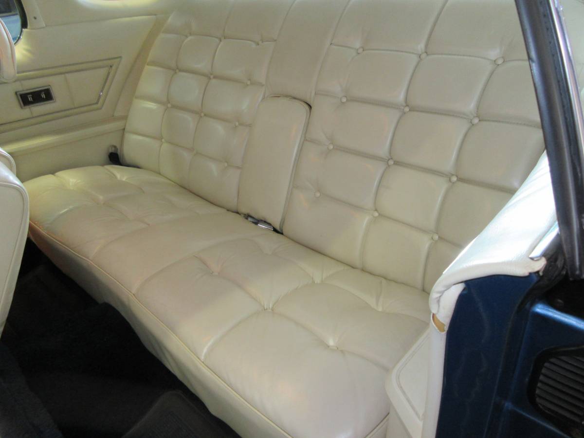 Lincoln-mark-iv-1972-blue-5