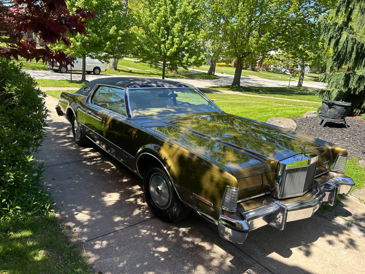 Lincoln-mark-iv-1974-green-18