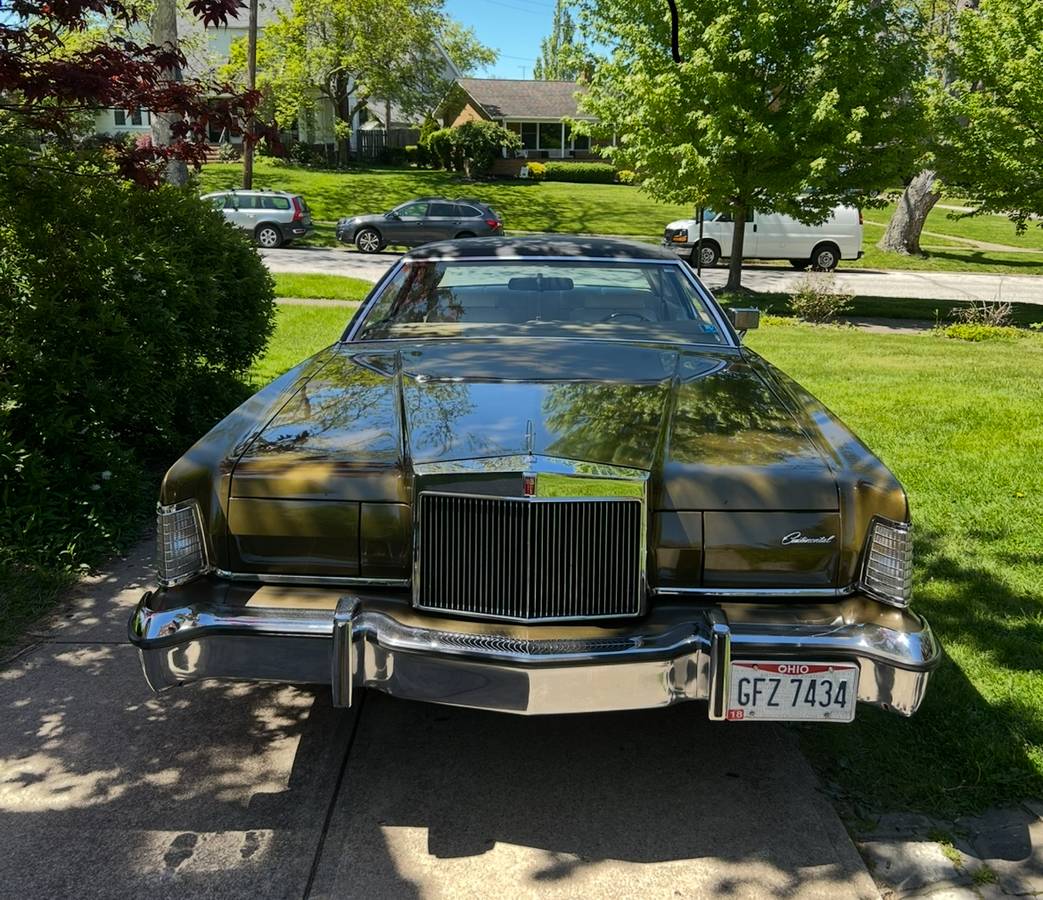 Lincoln-mark-iv-1974-green-2