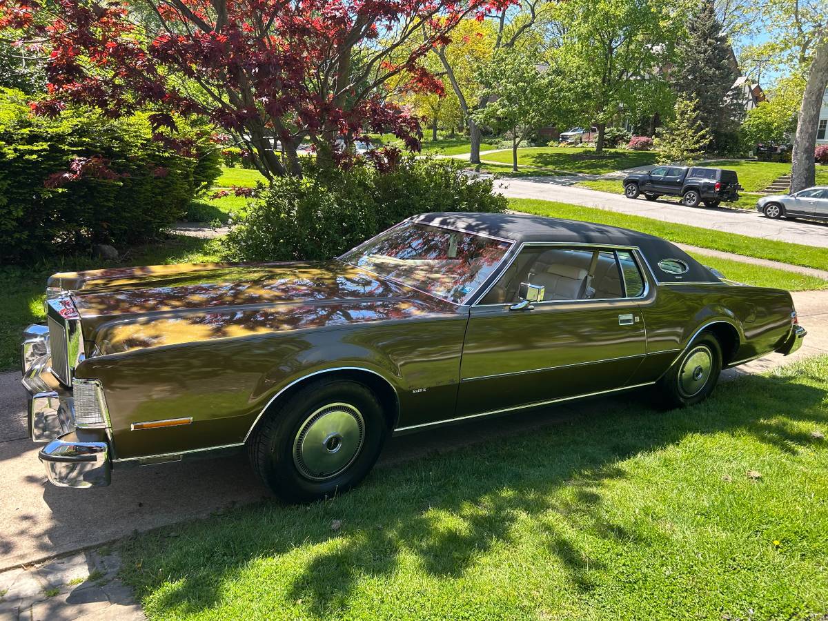 Lincoln-mark-iv-1974-green-20