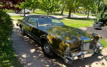 Lincoln-mark-iv-1974-green