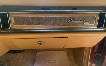 Lincoln-mark-lv-1975-custom-21