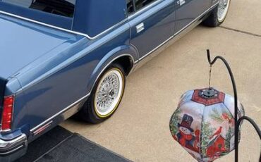 Lincoln-mark-six-1983-blue-4