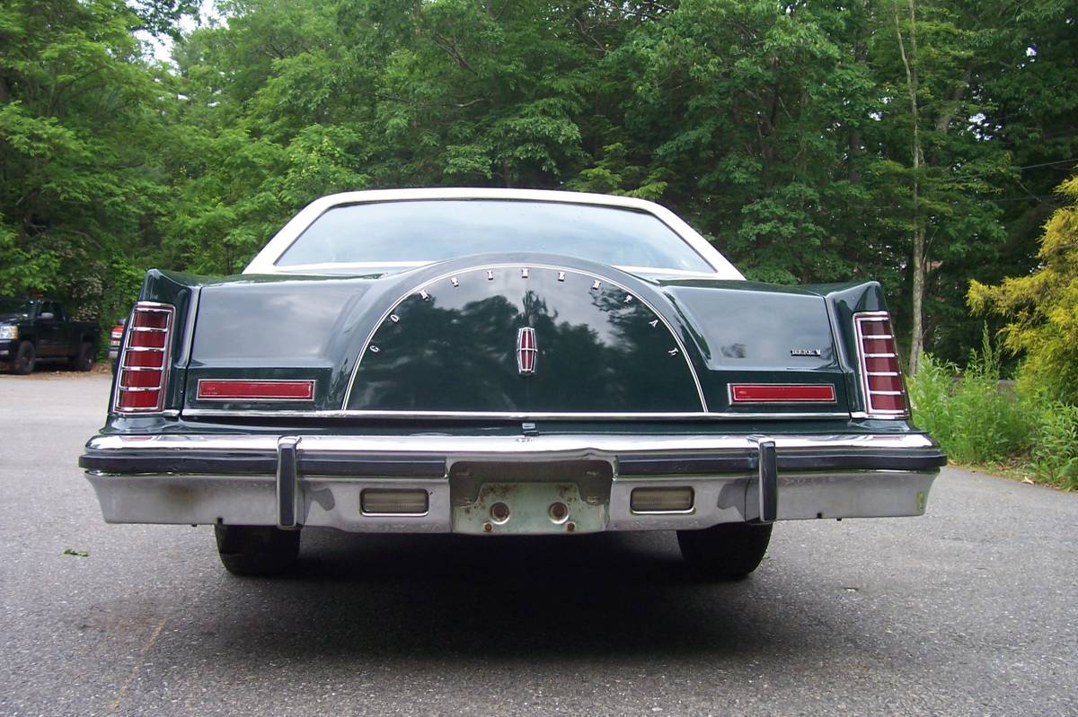 Lincoln-mark-v-1978-green-1