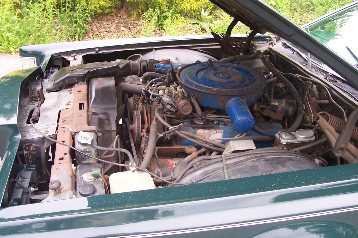 Lincoln-mark-v-1978-green-11