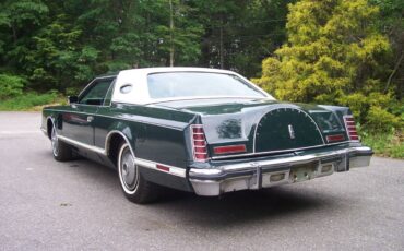 Lincoln-mark-v-1978-green-12