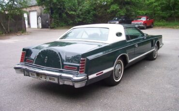 Lincoln-mark-v-1978-green-2