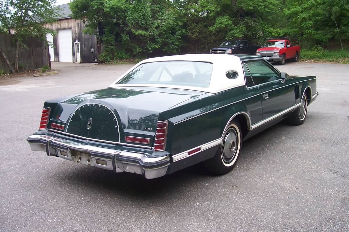 Lincoln-mark-v-1978-green-2