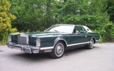 Lincoln-mark-v-1978-green