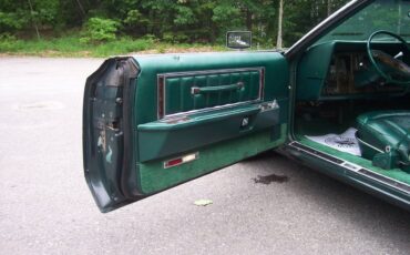 Lincoln-mark-v-1978-green-6
