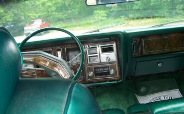 Lincoln-mark-v-1978-green-8