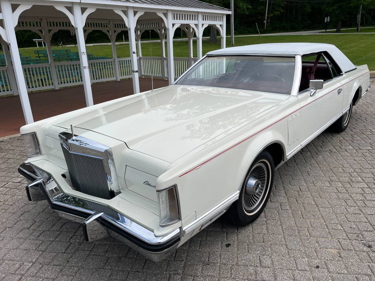 Lincoln-mark-v-1979-9