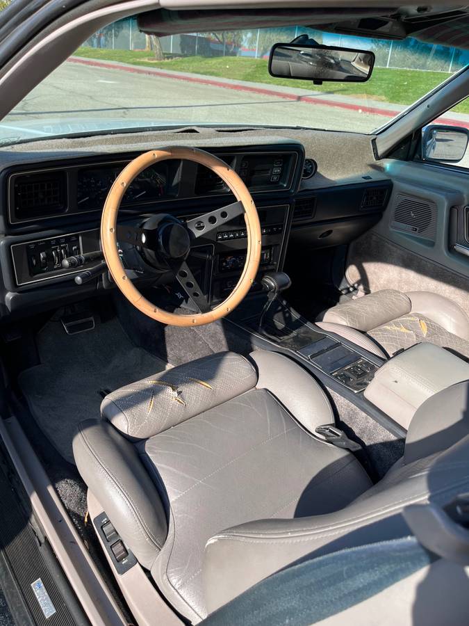 Lincoln-mark-vii-1989-white-1
