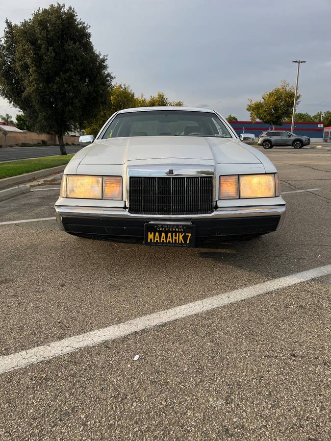 Lincoln-mark-vii-1989-white-11