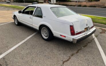 Lincoln-mark-vii-1989-white-12