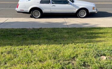 Lincoln-mark-vii-1989-white-13