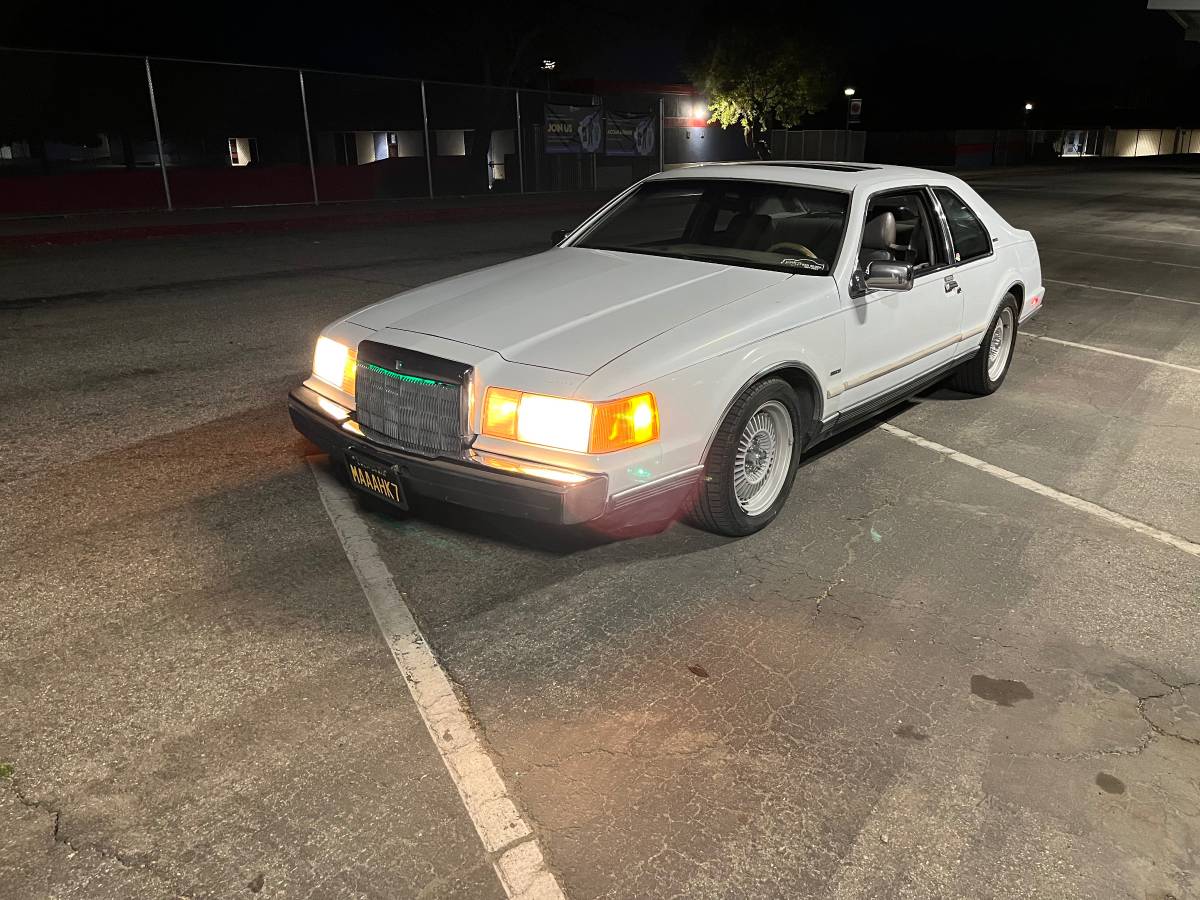 Lincoln-mark-vii-1989-white-14
