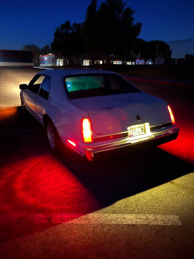 Lincoln-mark-vii-1989-white-2