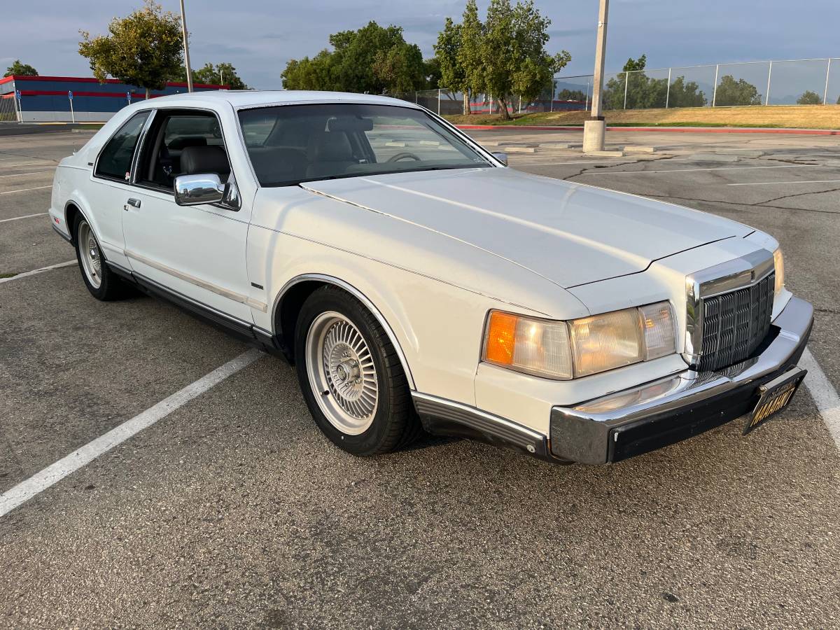 Lincoln-mark-vii-1989-white-3