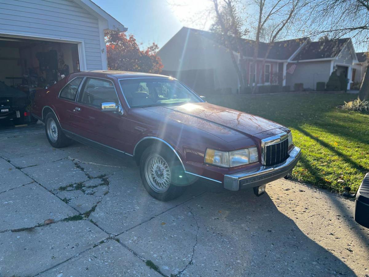 Lincoln-mark-vii-1991-red-2