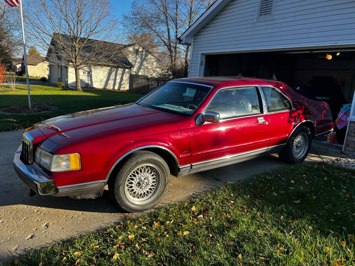 Lincoln-mark-vii-1991-red-27