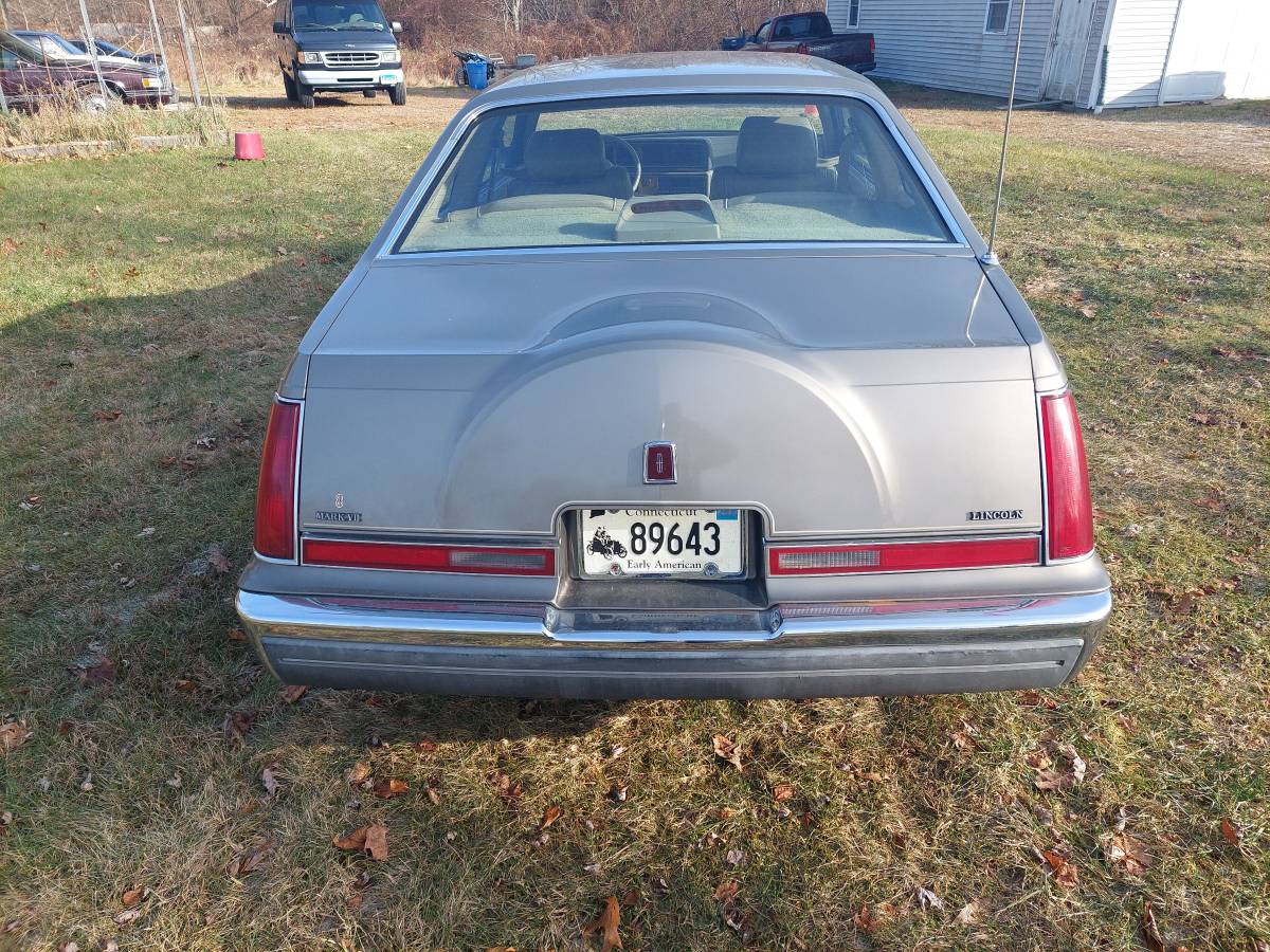 Lincoln-mark-viii-1986-brown