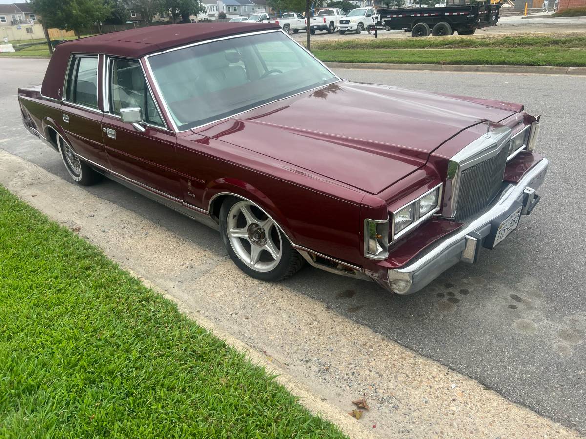 Lincoln-mark-viii-1989-red-1