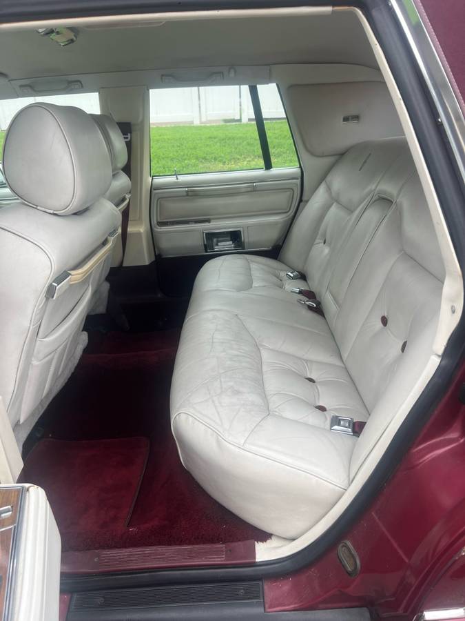 Lincoln-mark-viii-1989-red-2