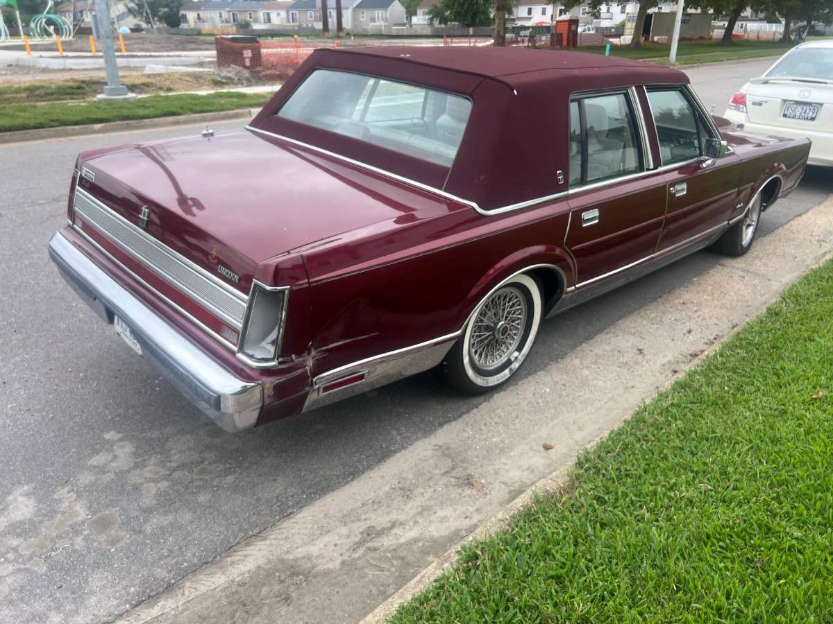 Lincoln-mark-viii-1989-red-6