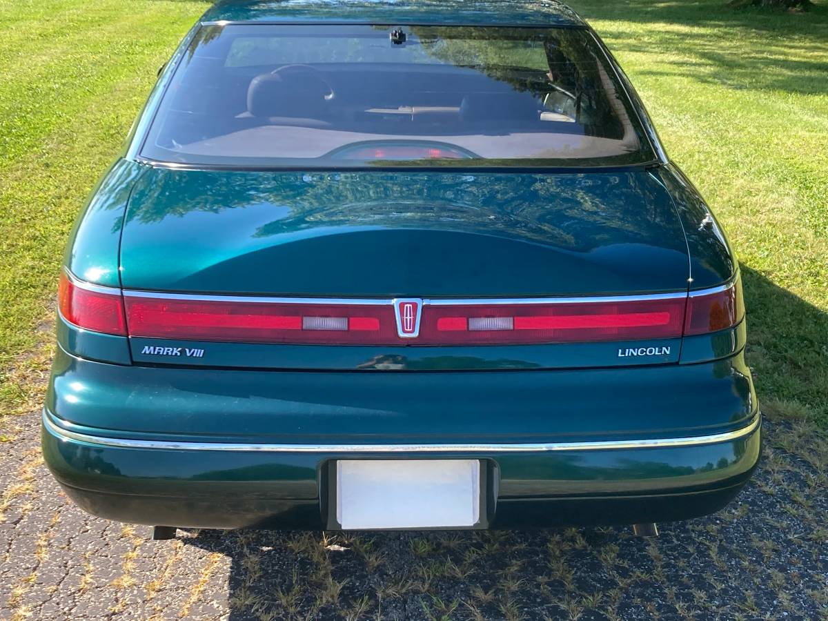 Lincoln-mark-viii-1993-5