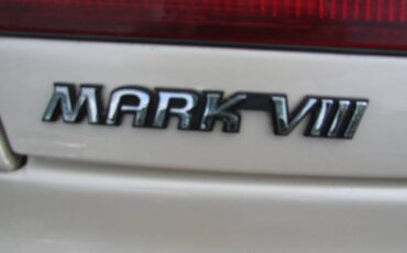 Lincoln-mark-viii-1995-18