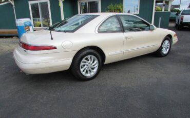 Lincoln-mark-viii-1995-3