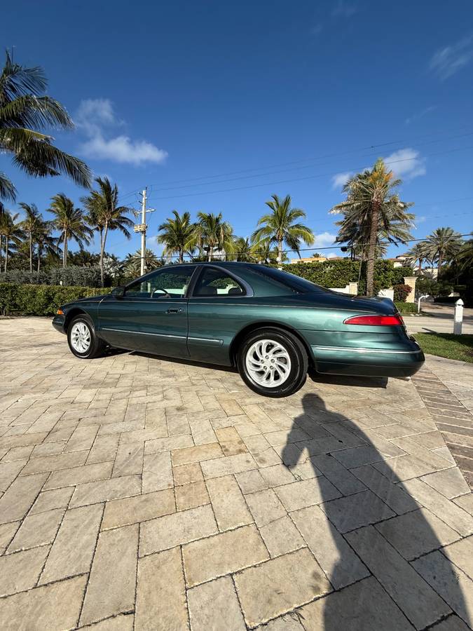 Lincoln-mark-viii-1995-green-13