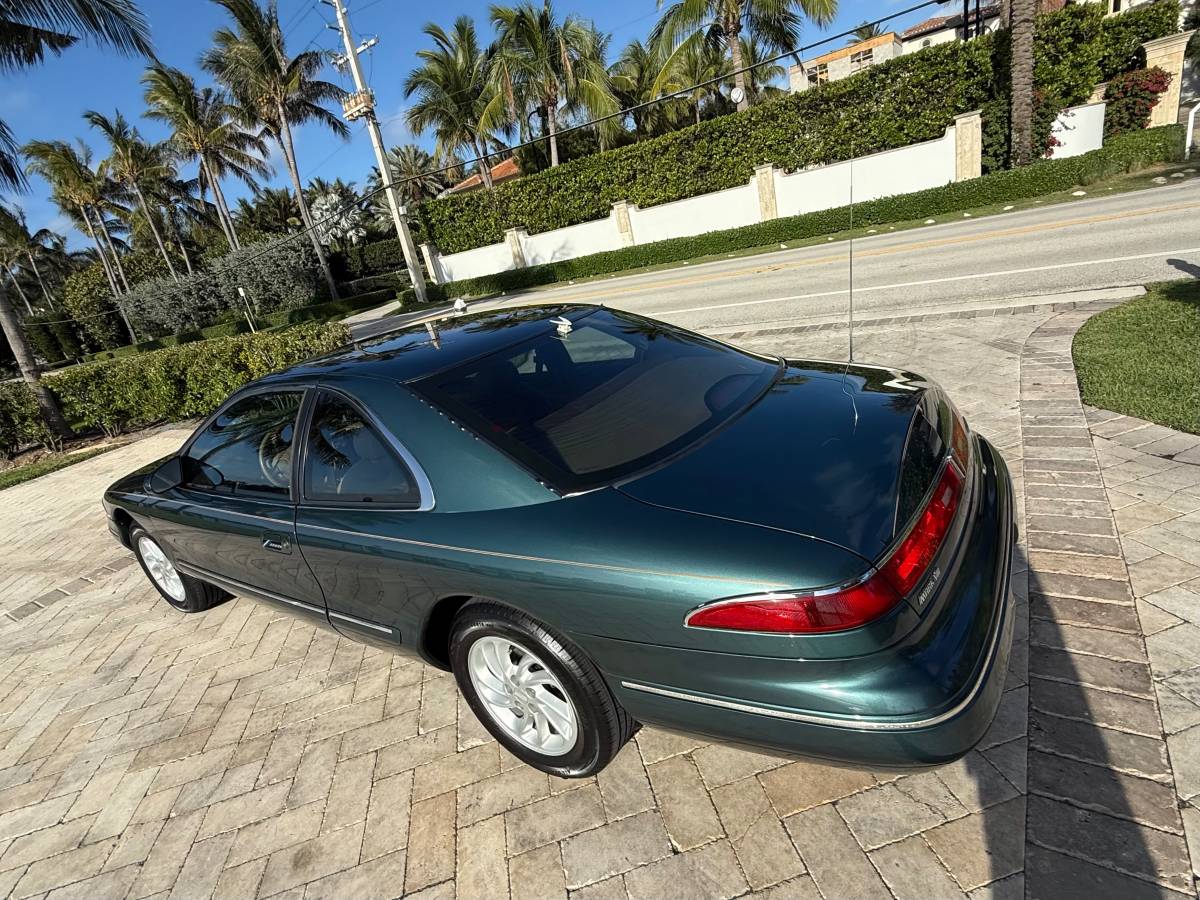 Lincoln-mark-viii-1995-green-3