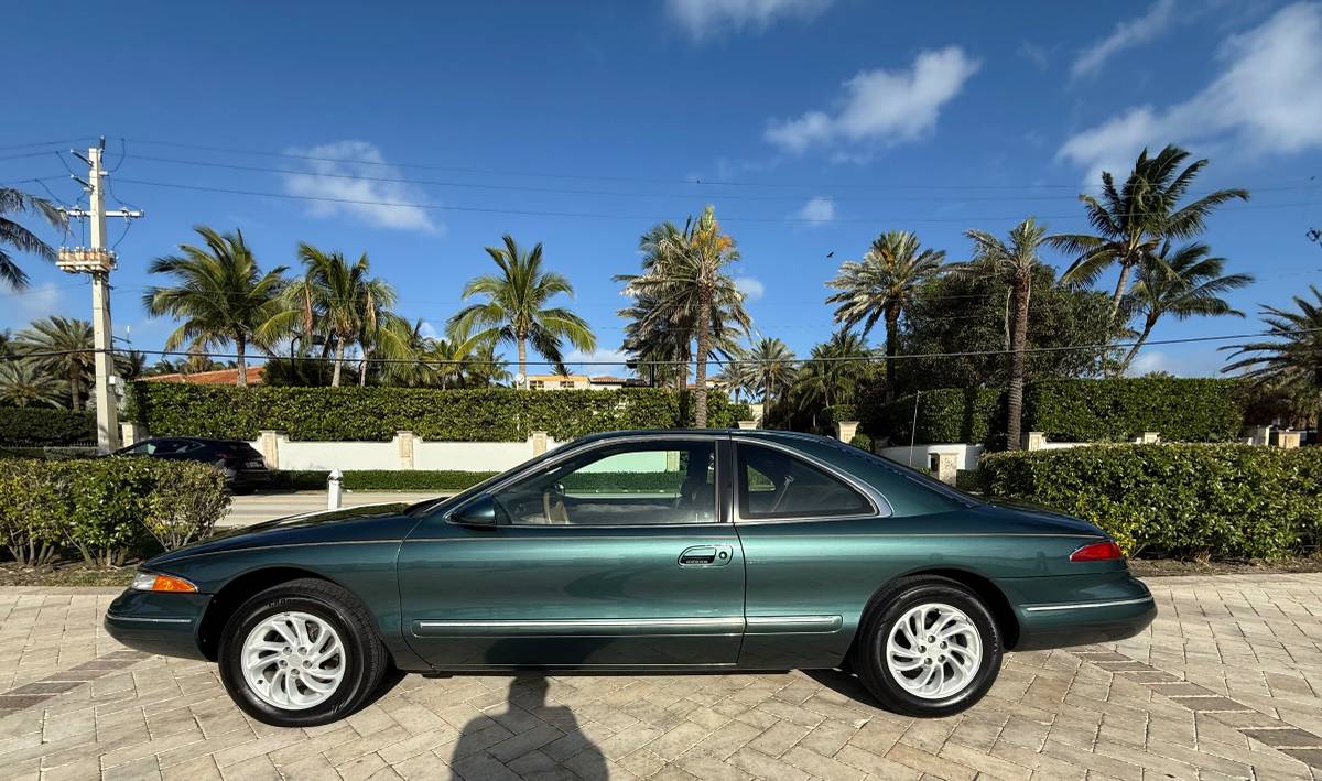 Lincoln-mark-viii-1995-green-4