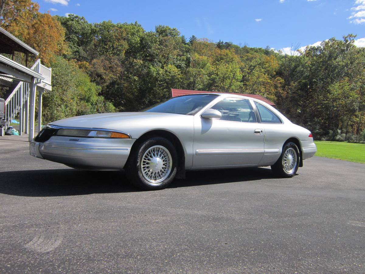 Lincoln-mark-viii-1995-silver-3